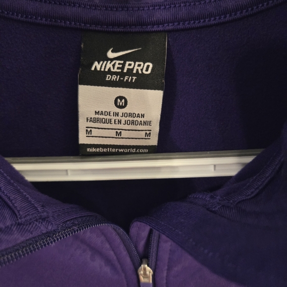 Nike snakeskin print,long sleeve, half-zip. Size Medium - Picture 3 of 4